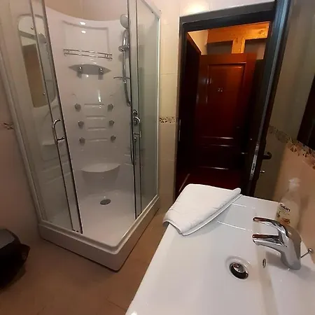 Complex Turistic Roua Muntilor Vila 1 Bed & Breakfast Podu Dimbovitei