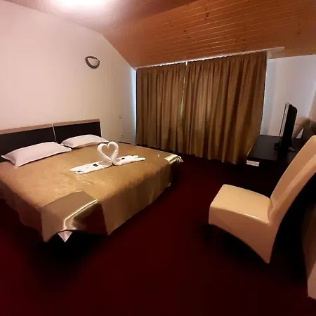 Bed & Breakfast Complex Turistic Roua Muntilor Vila 1 Podu Dimbovitei